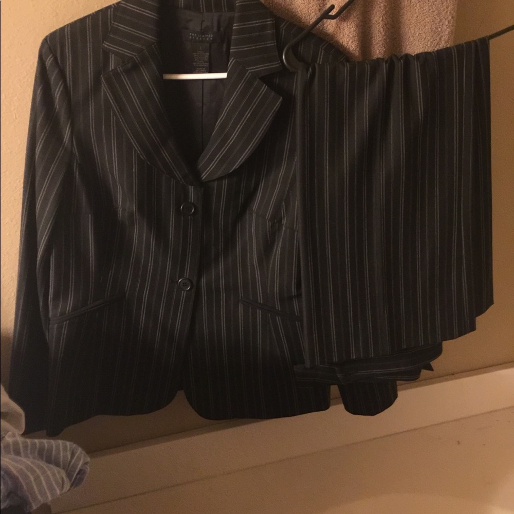 THE LIMITED PINSTRIPED JACKET AND SLACKS! NWT